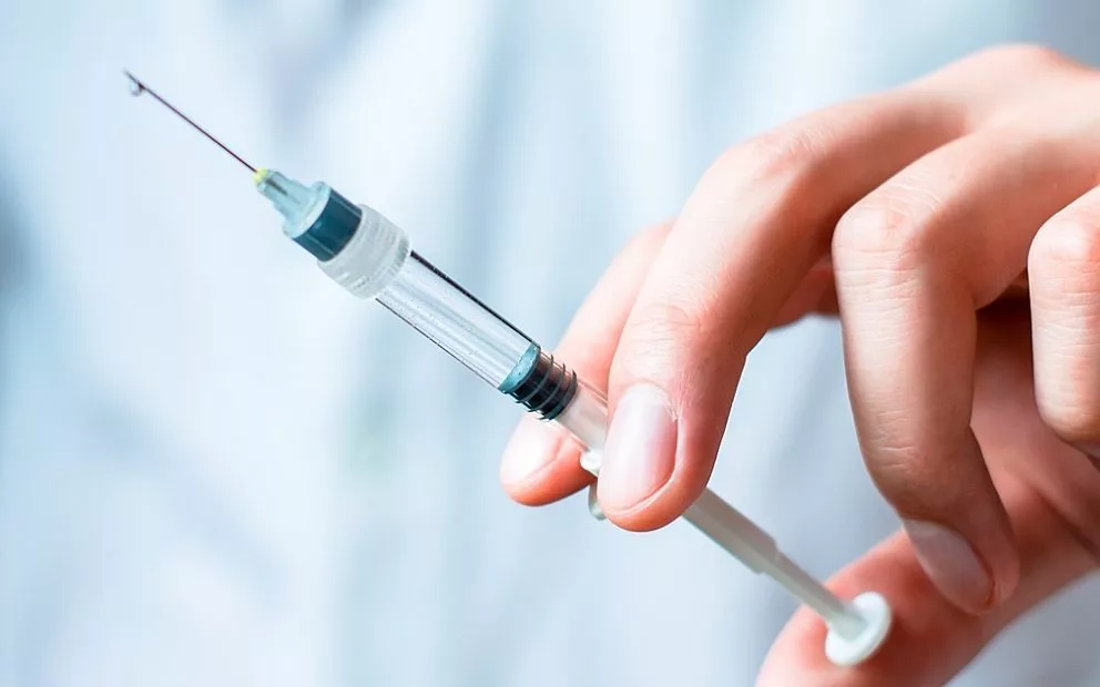 Cholesterol trial: SAHMRI researchers injecting volunteers with 'good' cholesterol