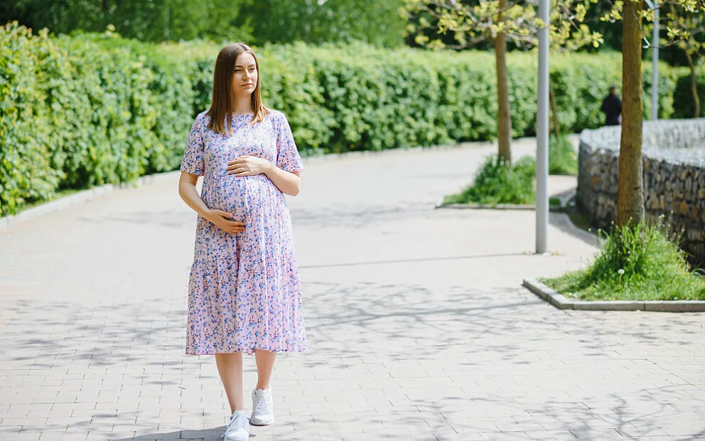 Widespread exposure to plastic chemicals found in pregnant women but no link to preterm birth
