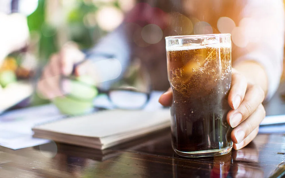 Warning labels on sugary drinks