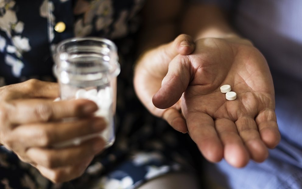 Painkillers like ibuprofen can increase the risk of heart disease and should be restricted