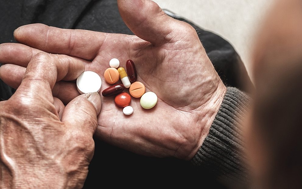 Calls for caution on psychotropic drug use in residential aged care
