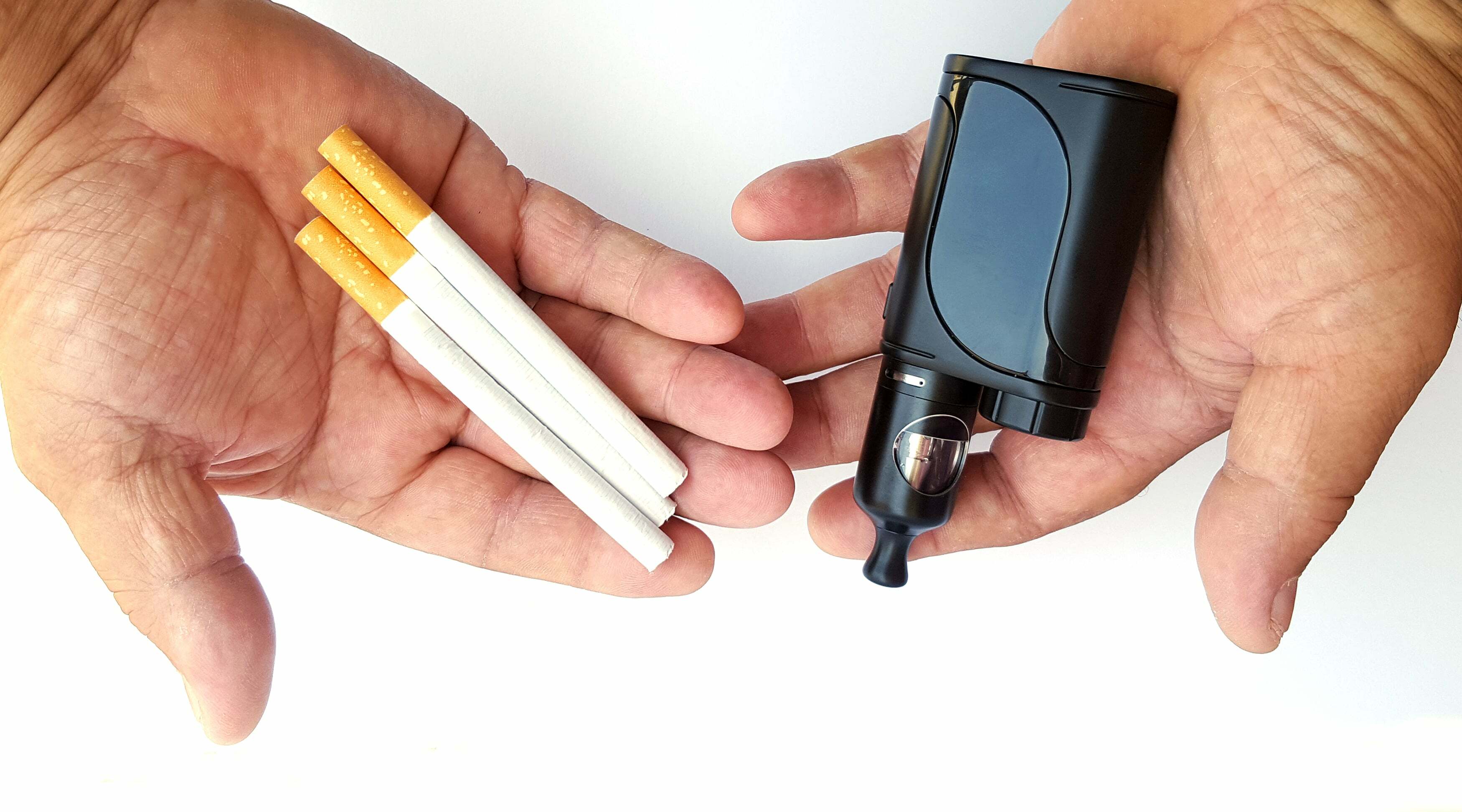 New laws to stub out smoking in public places across South Australia
